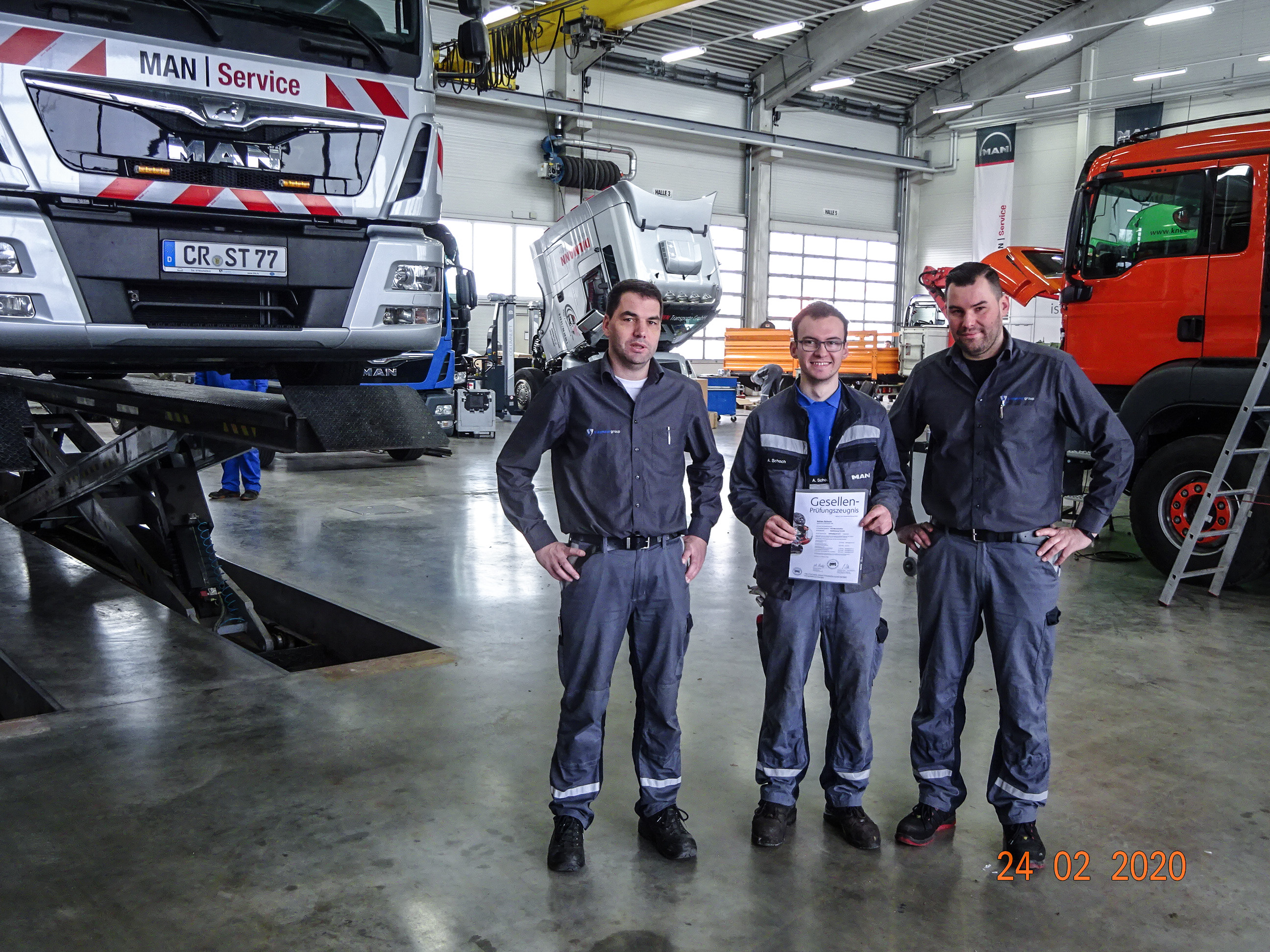 Adrian Schoch hat die Ausbildung zum KFZ-Mechatroniker erfolgreich abgeschlossen!